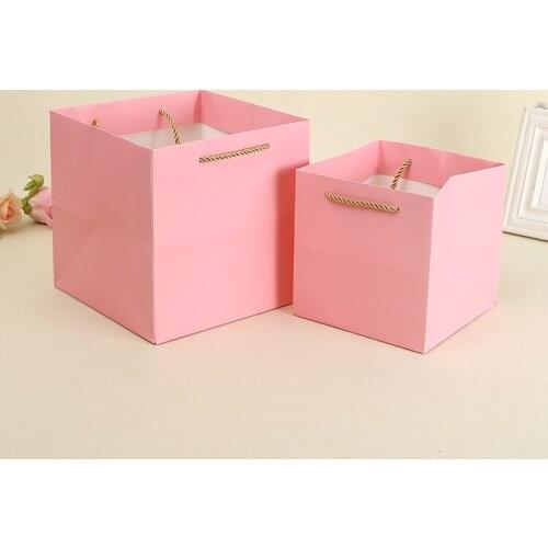 2020 new creative gift boxes big size paper cases for containing sugars favors event party supplies gift bags with string decor