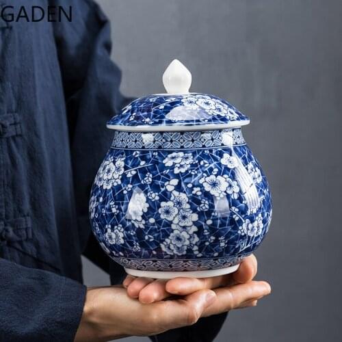 Retro Tea Tins Blue and White Porcelain Ceramic Sealed Tins Storage Universal Tea Tins Tea Table Decoration Home Decoration Tins