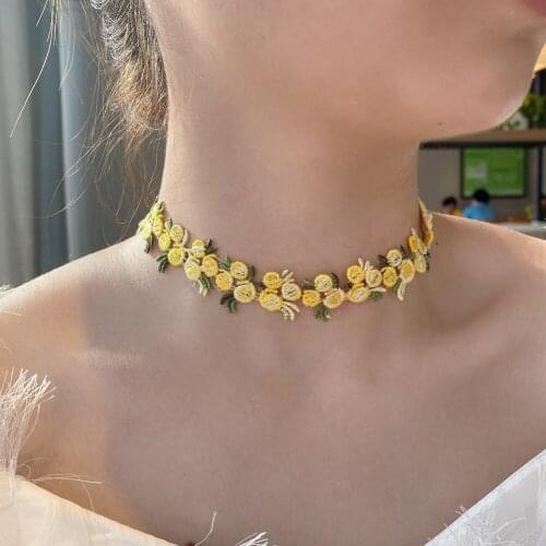 New Trendy Korea Boho Flower Charms Chian Necklace Choker for Women Girl Harajuku Collars Cute Daisy Fabric Lace Jewelry