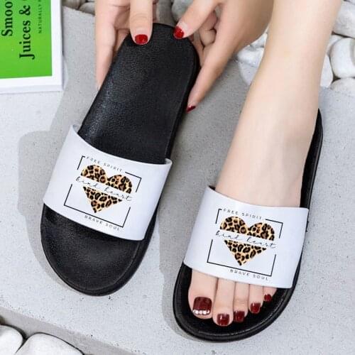 Fashion Shoes woman 2021 Home Slippers Female Summer Couple Indoor Slippers Summer Bath Non-slip Slippers Sandals for Women