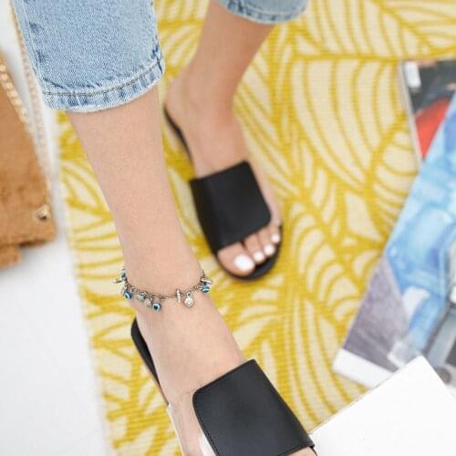 Womens Side Transparent Slippers daily use beach trend product new fashion stylish design useful and comfortable