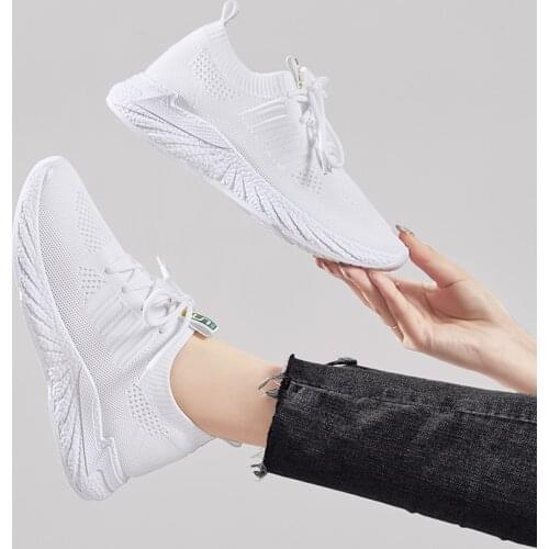 Womens Lightweight Breathable Mesh Weaving Socks Shoes Sneakers Casual Shoes Student Non-slip Walking 2020 Soft Running Shoe