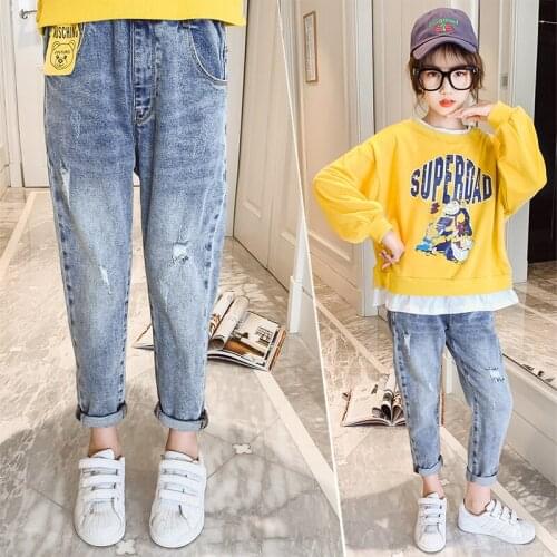 2020 Kids Pants Jeans Baby Girls Autumn Denim Pants Ripped Jeans Broken Hole Cotton Soft Student Girls Clothes Bear Pencil pants