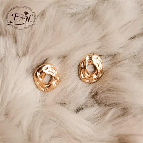 2021 Trendy Hot Sale Daily Office Lady Like Golden Color & Silver Colour Ellipse Shape Fashion Stud Earrings for Girls & Women