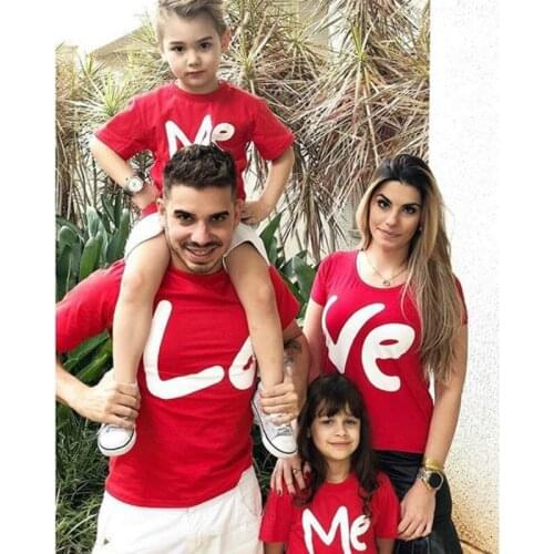 Family Matching Clothes T-shirt Women Son Daughter Mum Dad Tee Tops Kids Baby Girl Boys Casual Shirts Love Me Couples Summer Top