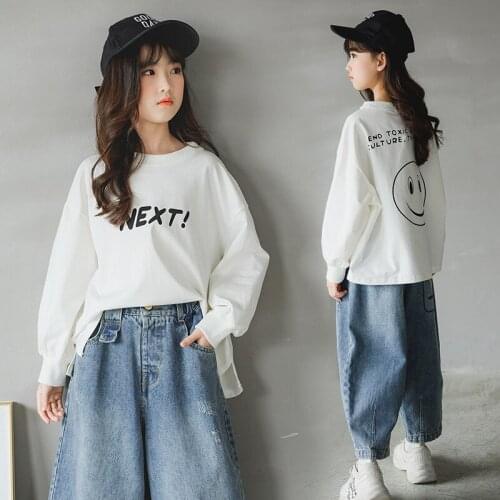 Girls Long-sleeved T-shirt 2021 Spring Cotton Letters Teen Girl Bottoming Shirt For Kids Casual Loose Tops Kids Sweater
