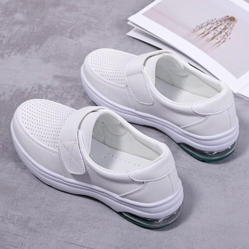 Brand PU Women Flat Shoes Nurse Hospital Work White Shoes Size 35-42 Womens Ladies Casual Flats Breathable Walking Sneakers