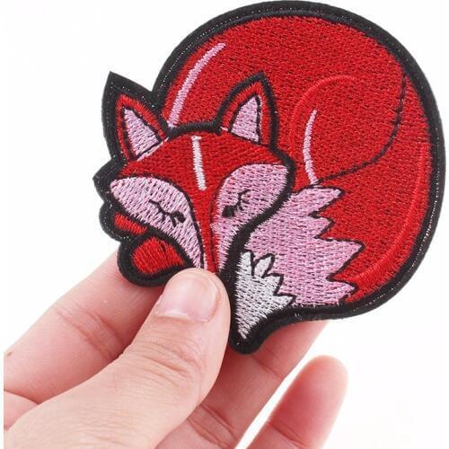 Pulaqi Red FOX Patches Iron On Clothes Hat T-shirt Overcoat Hurt Animal Roll Patch For Kids Women Decoration F