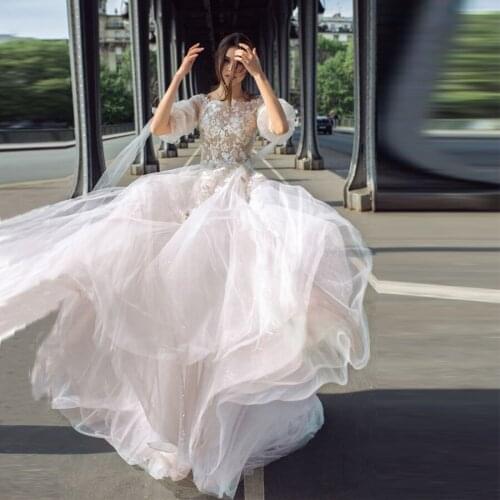 2020 Scoop Neck Tulle Bride Dress Lace Appliqued Beadings Sweep Train Half Sleeve Wedding Dresses vestido de noiva