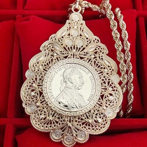 Vintage Austrian Union Taylor Coin Pendant With Floral Engraving Austrian Eagle Gold Necklace For Wedding Party Pendant
