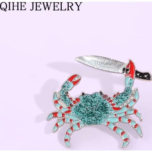 Crab Knife Glitter Brooch Funny Enamel Metal Pin Ocean Blue Crab Animal Badge Gifts Cartoon Clothes Lapel pin For Lovers