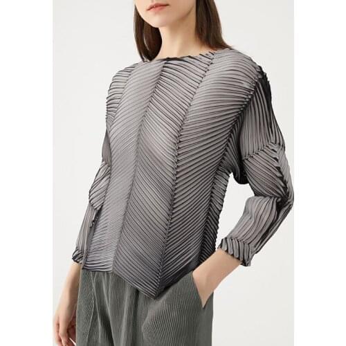 Miyake pleated three-quarter-sleeve T-shirts 2021 autumn new niche one-word collar folda skinny thin high stretch casual tops