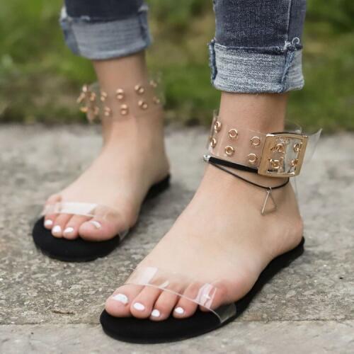 XEK 2019 Gladiator Summer Transparent Jelly Shoes Ladies Vintage Buckle Strap Flat Beach Sandals XYW18