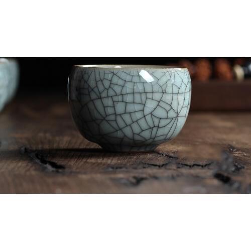 1PC Porcelain cup six colors Chinese Longquan Celadon Gaiwan Teacups Bowl China Celadon Crackle Teacup cups 120ml tea set teaset