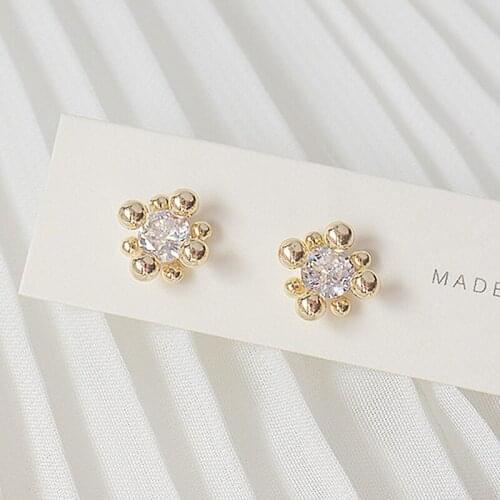 Korea New Design Fashion Jewelry 14K Real Gold Electroplated Copper Inlaid Zircon Earrings Small Simple Womens Daily Earrings