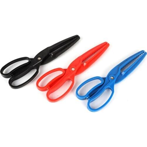 New Fishing Pliers Multifunctional ABS Plastic Fishing Grip Floating Gripper Clamp Non-slip Sawtooth Ultra-light Fish Controller