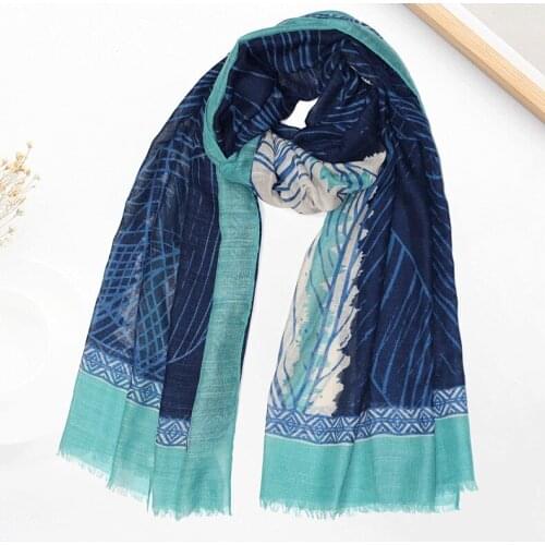 2020 Fashion Leaf Print Fringe Scarves Shawls Long Women Soft Leaves Beach Wrap Scarf Hijab Free Shipping