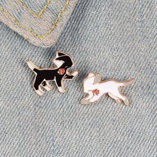 Ins Tide Creative Japanese Harajuku Cute Cartoon Black and White Cat Animal Dripping Brooch Fashion Backpack Badge Accessories