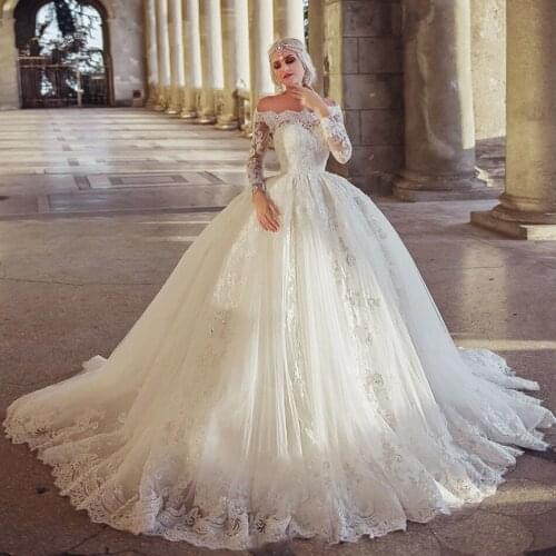 2021 Sexy Boat Neck Lace Long Sleeve Luxury Ball Gown Wedding Dress 2021 Elegant Princess Wedding Gowns bridal Vestido De Noiva