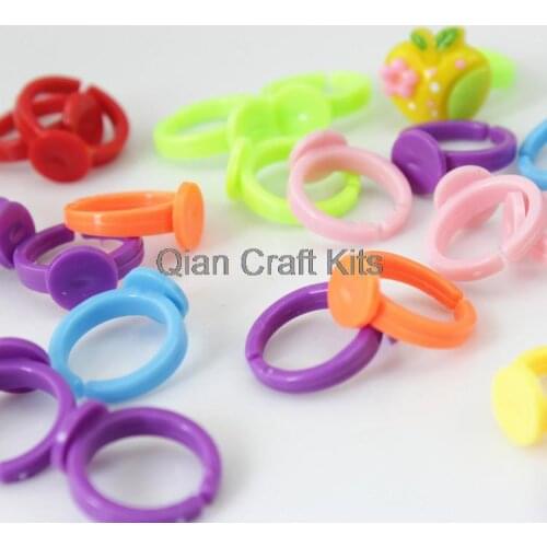 500pcs Childrens Plastic Ring Blank for kids Jewelry Supplies 9 mm glue on pad mixed colors