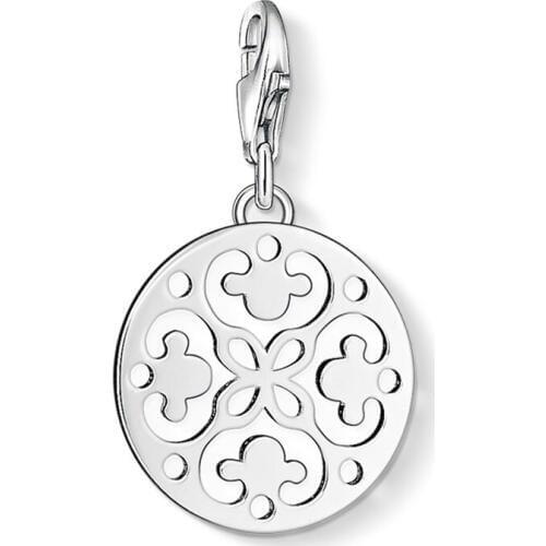 Silver Hollow Arabesque Ornament Round Disc Charms Pendant Fit Bracelet Necklace Bag, Trendy Flower Charm Jewelry Gift For Women