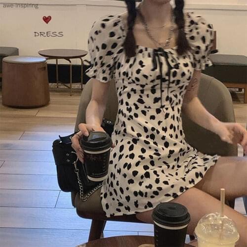 2021 summer new dress cute little cow sweet and fresh girl age reduction fashion niche word square collar slim slimming