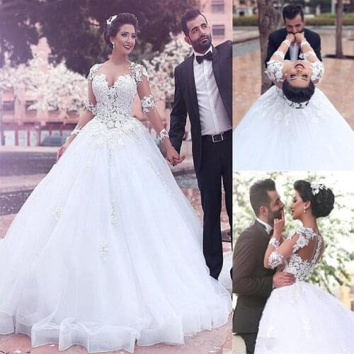 Junoesque Tulle Bateau Neckline Ball Gown Wedding Dresses With Lace Appliques Sheer Long Sleeves Bridal Dress vestido de casamen