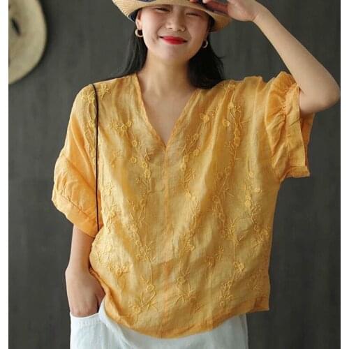 Femme Tops Floral Embroidery Vintage Cotton Linen T-Shirt Summer Arts Style Women Batwing Sleeve Loose V-Neck Tee Shirt