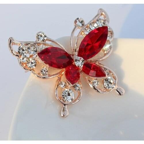 Womens Three-dimensional Personality Wild Fashion Hot Style Brooch Geometric High-end Cartoon Butterfly Crystal Diamond Brooch