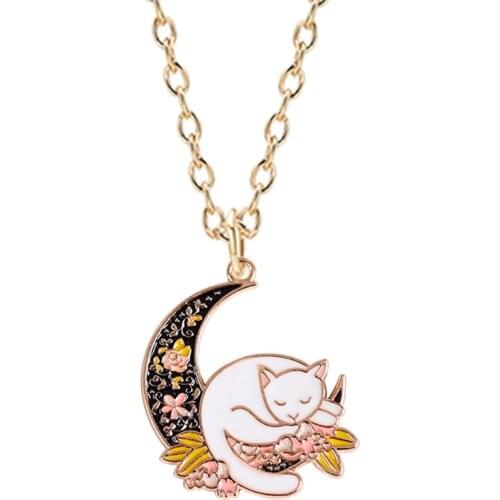 Fashion Creative Moon Cat Choker Female Clavicle Chain Niche Design Jewelry 2020 New Pendant Necklace For Girlfriend Gift