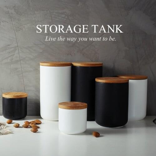 Nordic Sealed Ceramic Storage Jar Kitchen Grain Coffee Tea Storage Dustproof Solid Seasoning Storage Jar with Bamboo Lid