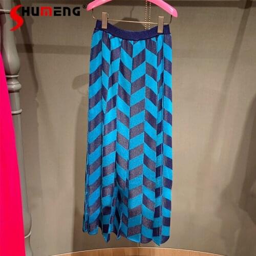 2021 Autumn Womens New Elegant Retro High Waist Gold Line Bright Silk Knitted Dress Ladies Slimming A-line Plaid Midi Dress