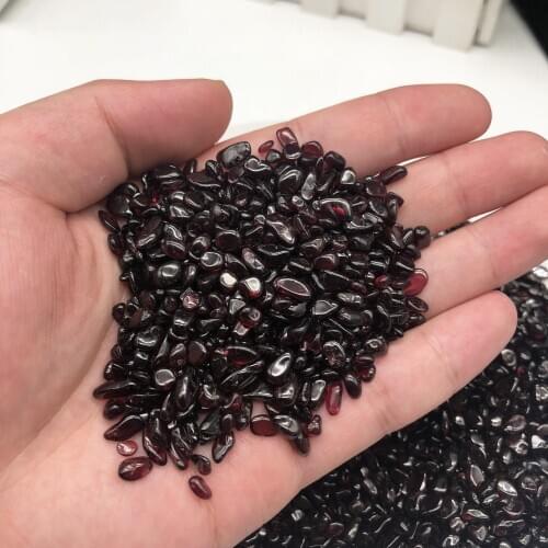 100g Red Garnet Quartz Crystal Lrregular Shape Polished Stone Rock Gravel Gem Healing Tumbled Chips Crushed Stone Specimen