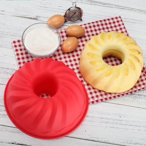 High quality 9 inch chiffon cake mold gear plate,baking tool easy to release Large hollow round silicone cake mold