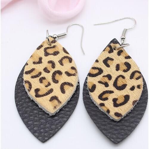2020 Womens Vintage Drop Earrings Classic PU Leather Leopard Big Earrings For Women Multicolor Fashion Teardrop Earrings Hot