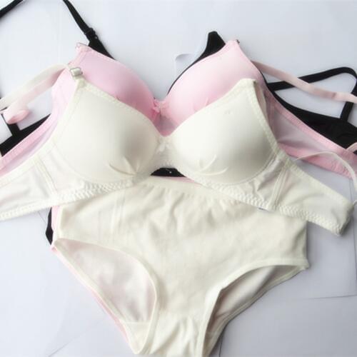 2018 Kids Girls Bra Comfortable puberty girls Underwear Set Young Girl Students training bra underwear Sets For Teenage children