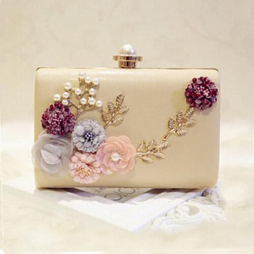 2020 high quality handmade flowers evening clutch luxury clutch wallet with chain wedding dinner bags for ladies MN695