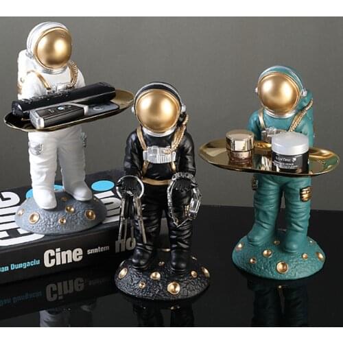 Nordic Creative Astronaut Statue Key Storage Door Decorative Brass Tray Desktop Ornaments House Be Dinner Plates