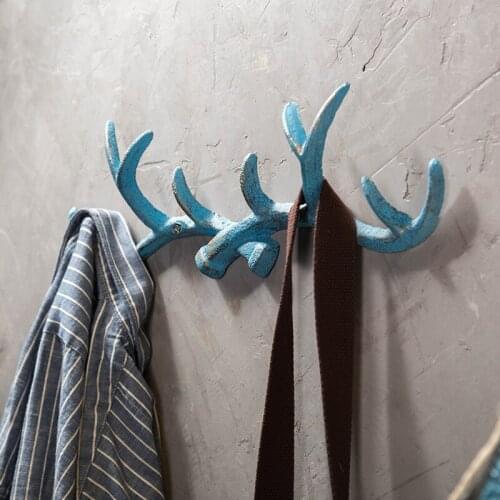 Nordic Metal Antler Wall Mounted Shelf Clothing Shop Hook Home Living Room Decorations Cafe Retro Hanger Wall Shelf for Bedroom