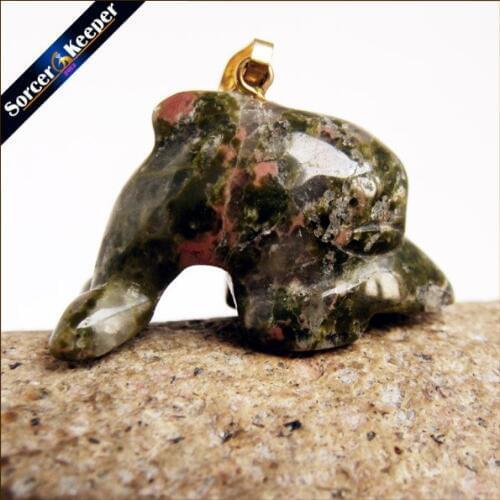 Natural Crystal Stone Green Unakite Carving Dolphin Amulet Pendants Necklaces Fish Fashion Animal Blessing Lucky Jewelry HS026