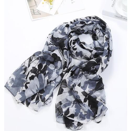 2017 Newest Beautiful Ombre Flower Print Scarves Shawls Fashion Floral Print Scarf Hijab Wrap Muffler 7 Color Free Shipping