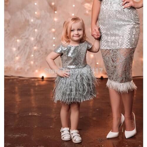 Girls' wedding dress latest fashion feather childrens dress birthday party adult flower childrens new princess clothes