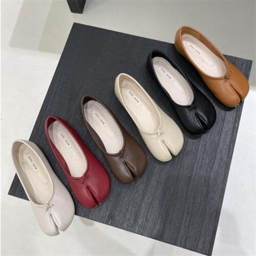 Soft Leather Split Toe Flats for Women Comfortable Single Shoes Elegant Ladies Loafers Slip On Woman Moccasins Casual Shoes