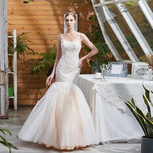 2021 Elegant Light Nude Tulle Wedding Dresses Straps Lace Appliques Crystal Lace-up Mermaid Bridal Gowns Custom Plus Size