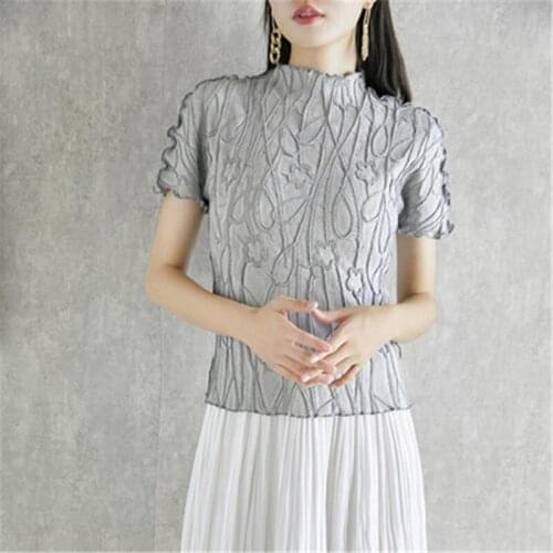 Miyake pleated short-sleeved t-shirt women 2021 spring and summer new solid color elastic sleeve slim round neck top women