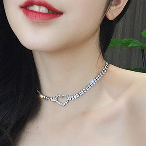 Fashion Hollow Out Heart-shaped Pendant Necklace Exquisite Shining Rhinestone Wedding Choker Elegant Lady Party Jewelry Gift