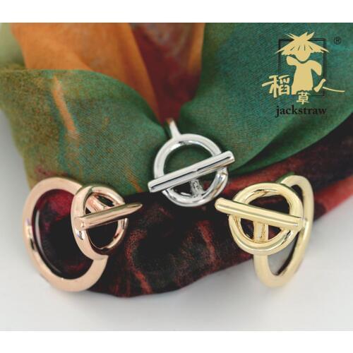 Europe and the United States simple vacuum plating genuine gold and copper small square 70-110CM scarf buckle smooth polished wi