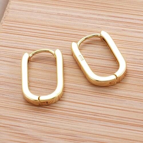 Vintage Simple Metal Cude Shaped Hip Hoop Earrings Punk Female Goth Temperament Ear Buckle Pair Costume Jewelry for Women
