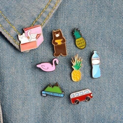 1PCS Cartoon Bus Flamingo Fruit Pineapple Mountain forest Brooches wholesale Pins Enamel Pin Lapel Brooches Badges Accessories