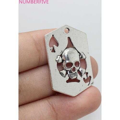 10pcs-- Skull charm 22x33mm Antique Silver tone Skull charms pendant